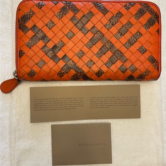 Bottega Veneta Authentic Vintage Orange and Brown Woven Wallet - Picture 14 of 16